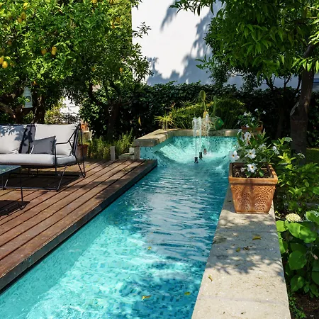 Manning Relais Sorrento