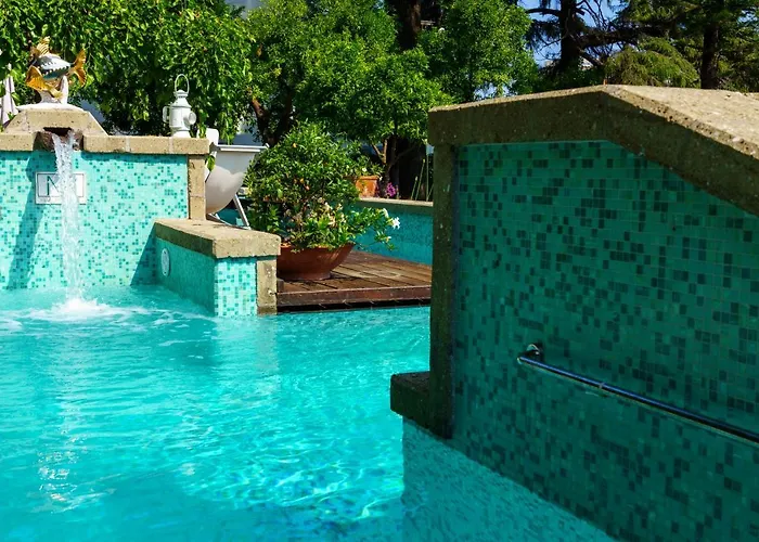 Konukevi Manning Relais 4*